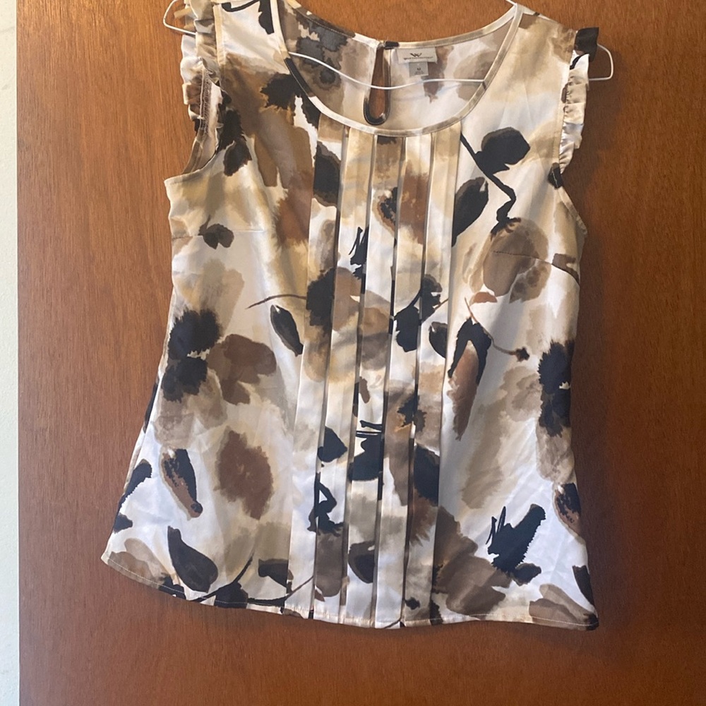 Worthington Medium Brown, black and white blouse